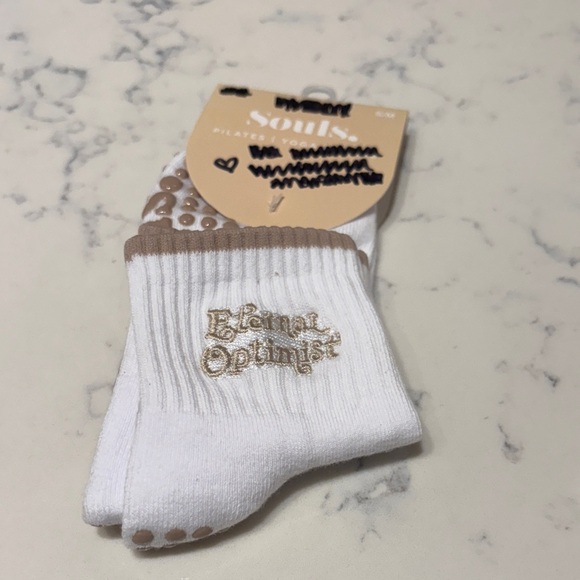 White and Tan Embroidered Barre/Pilates Socks - Picture 1 of 3